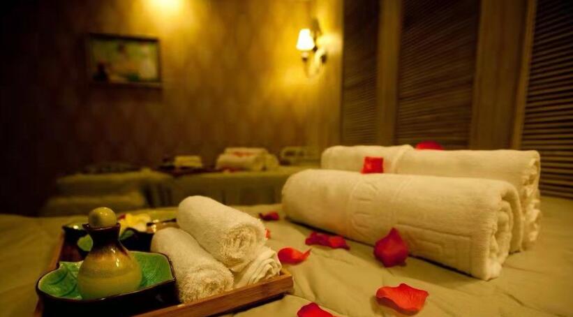 成都成华区高端水疗spa会馆就这样带着清风月静抚慰了光阴悲喜